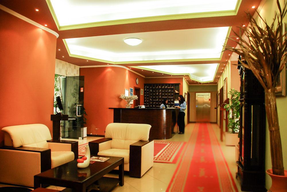 Hotel Vivas Durrës Kültér fotó